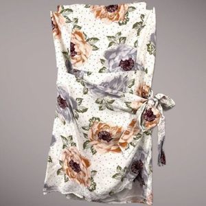 Blue Blush Altar'd State Francesca's Floral Wrap Romper Strapless M